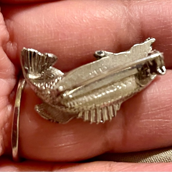 Silver Fish Lapel Pin - Metallic Fish Accessory - Picture 2 of 10